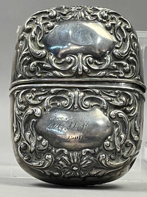 Lot 564 - A SILVER CASE AND SILVER DRESSING TABLE APPOINTMENTS