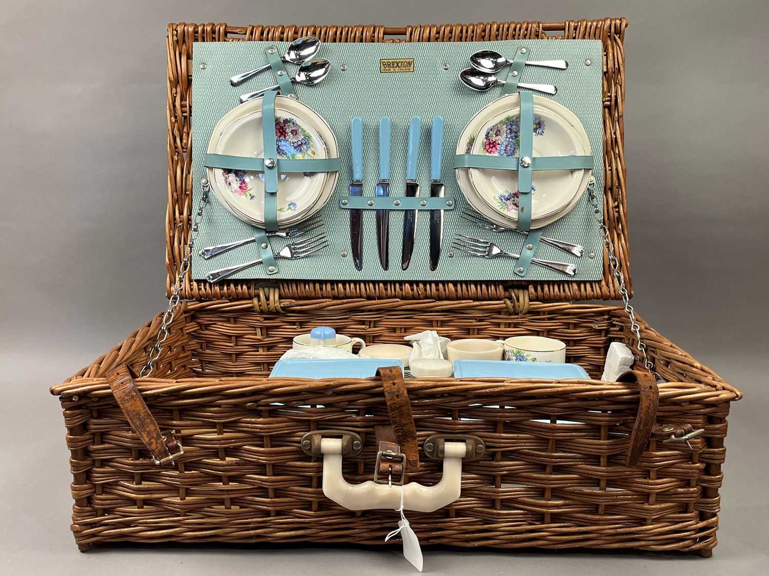 Lot 548 - A BREXTON PICNIC HAMPER