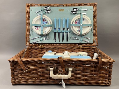 Lot 548 - A BREXTON PICNIC HAMPER