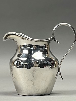 Lot 330A - A LOT OF SILVER ITEMS INCLUDING NAPKIN RINGS AND DRESSING TABLE SET