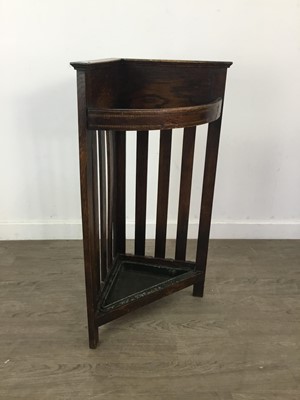 Lot 175A - AN OAK UMBRELLA STAND