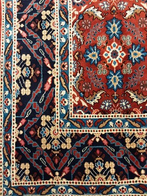 Lot 871 - A PERSIAN HAMADAN RUG