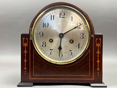 Lot 135A - AN EDWARDIAN MAHOGANY MANTEL CLOCK