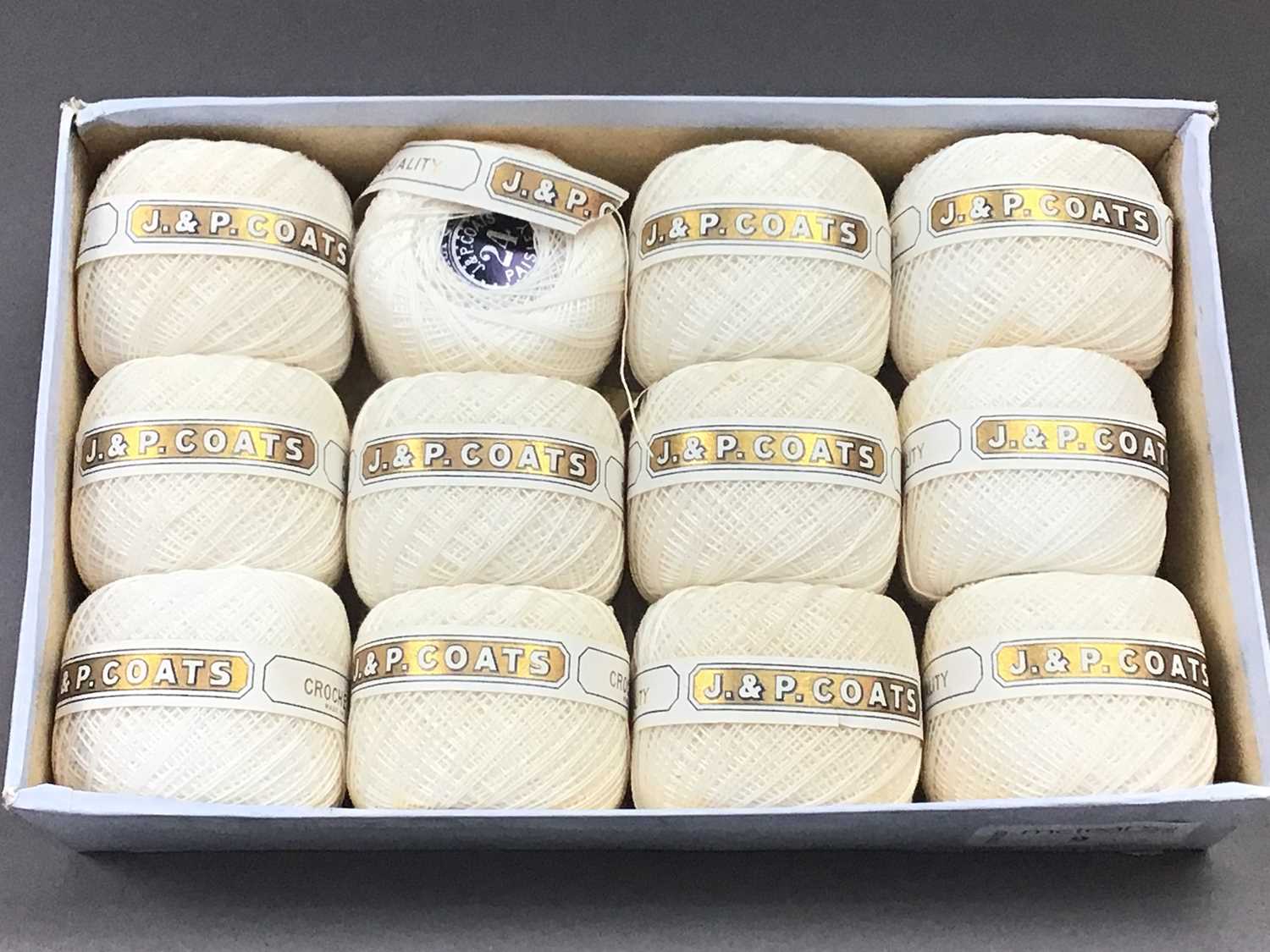 Lot 9 - A SET OF 'J&P. COATS OF PAISLEY FINEST QUALITY SIX CORD CROCHET COTTON