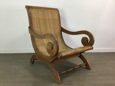 Lot 14 - A WICKER SLEIGH CHAIR