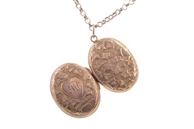 Lot 1112 - A COLLECTION OF PENDANTS AND A LOCKET ON CHAIN