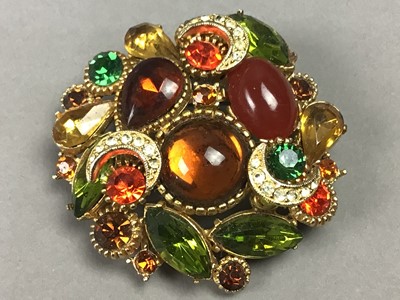 Lot 22 - A LOT OF COSTUME JEWELLERY