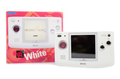 Lot 1101 - AN SNK NEO GEO POCKET CONSOLE