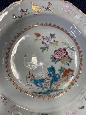 Lot 1074 - 18TH CENTURY CHINESE OCTAGONAL SOUP PLATE