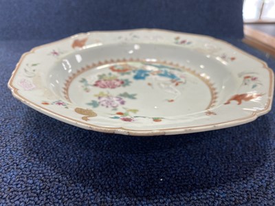 Lot 1074 - 18TH CENTURY CHINESE OCTAGONAL SOUP PLATE