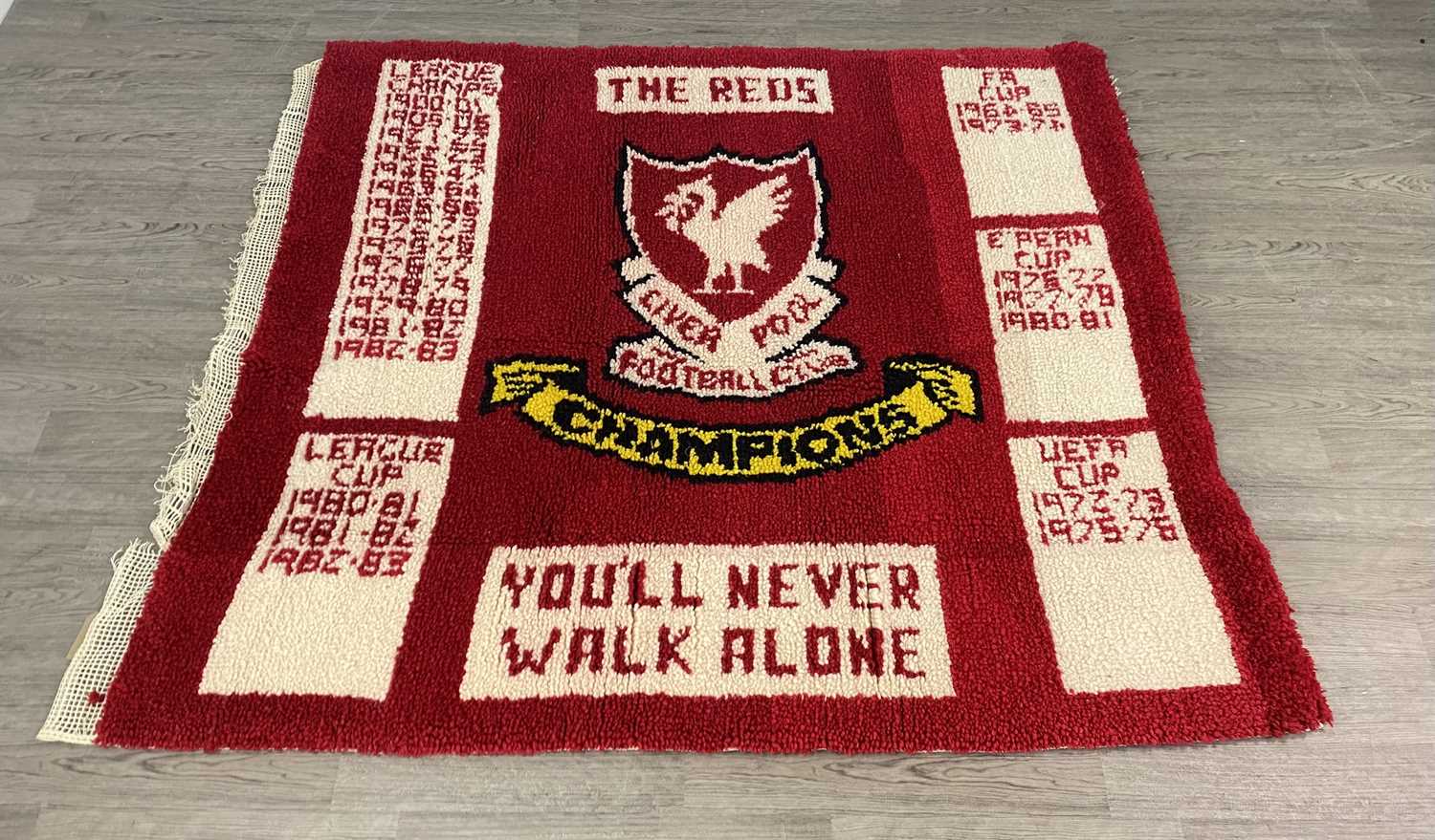 Liverpool Sports Rug Lot 1534 - A LIVERPOOL FOOTBALL CLUB COMMEMORATIVE RUG