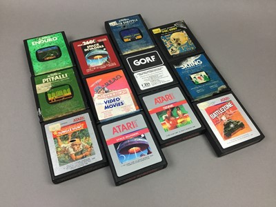 Lot 997 - AN ATARI 2600 VCS, JOYSTICK AND GAMES