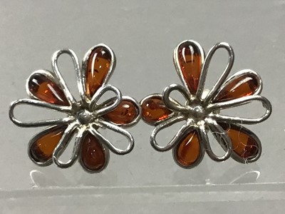 Lot 112 - A LOT OF COSTUME JEWELLERY