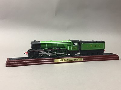 Lot 132 - A COLLECTION OF RAILWAYANA