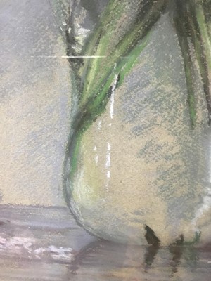 Lot 146 - A FRAMED STILL LIFE PICTURE