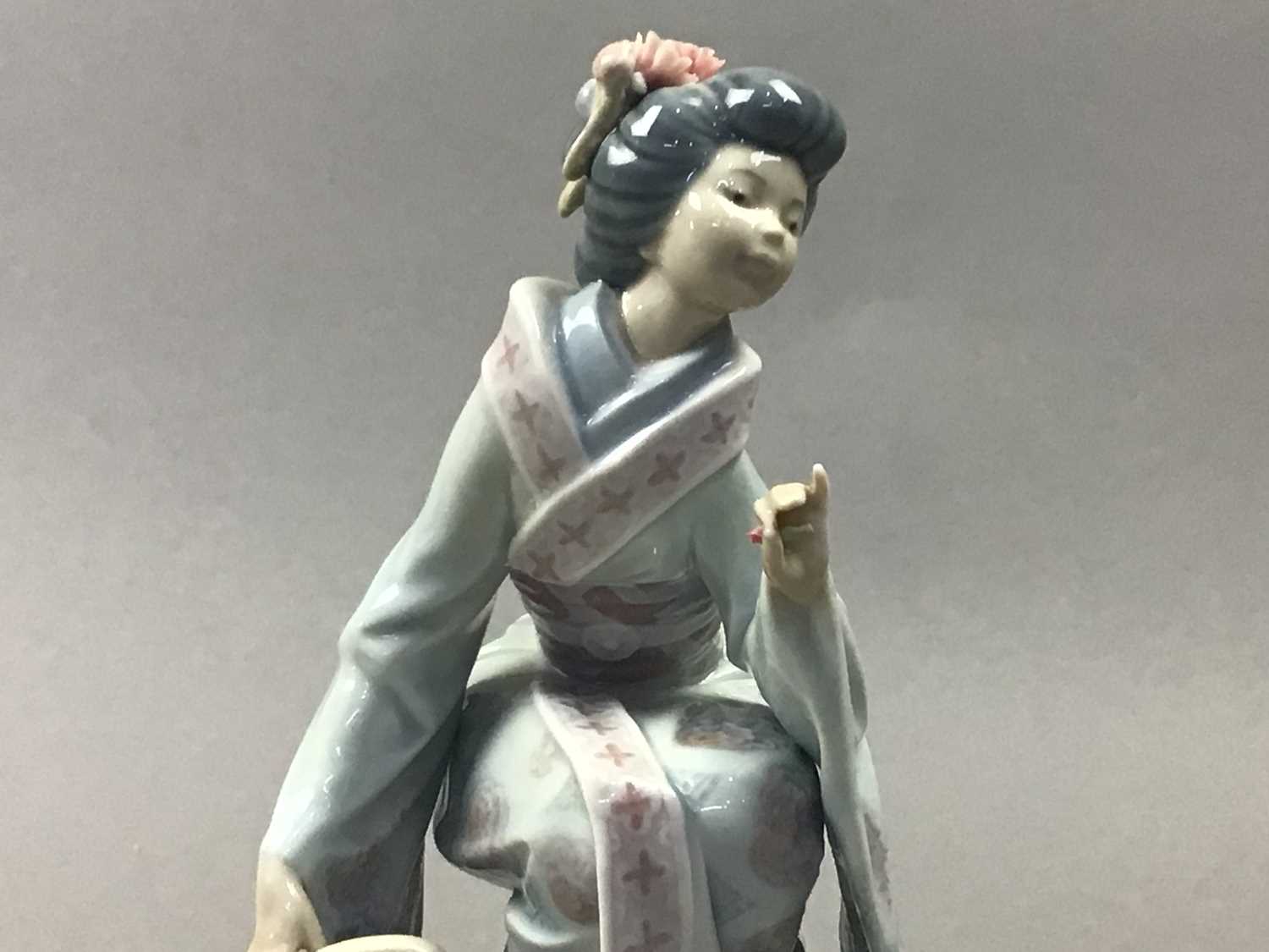 Lot 141 - TWO LADRO FIGURES