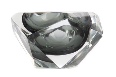 Lot 400 - FLAVIO POLI (ITALIAN, 1900-1984), MURANO SOMMERSO GLASS ASHTRAY