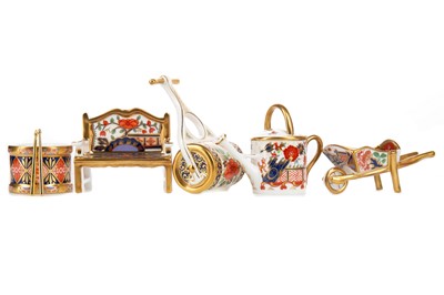 Lot 905 - ROYAL CROWN DERBY