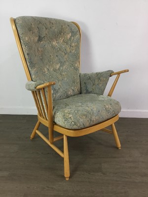 Lot 162 - AN ERCOL 'EVERGREEN' TWO SEAT SETTEE AND A PAIR OF MATCHING ARMCHAIRS