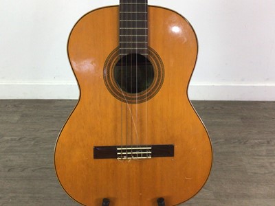 Lot 229 - A SUZUKI ACOUSTIC GUITAR
