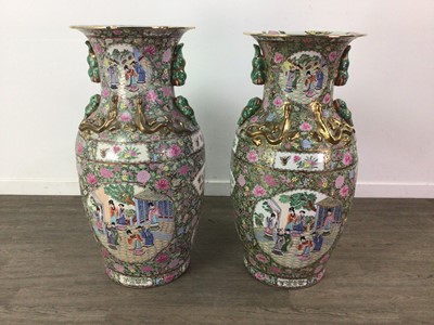 Lot 186 - A PAIR OF 20TH CENTURY CHINESE FAMILLE ROSE FLOOR VASES