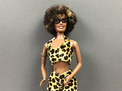 Lot 195 - A COLLECTION OF SPICE GIRLS DOLLS AND OTHER TOYS