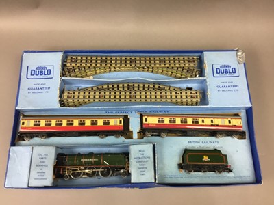 Lot 974 - A HORNBY DUBLO 1956 DUCHESS OF MONTROSE TRAIN SET