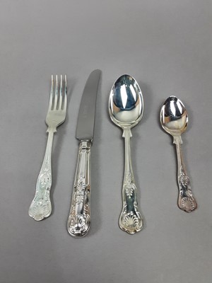 Lot 245 - A BOXED KINGS CUTLERY SET