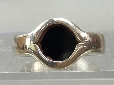 Lot 249 - A LOT OF SILVER AND COSTUME JEWELLERY