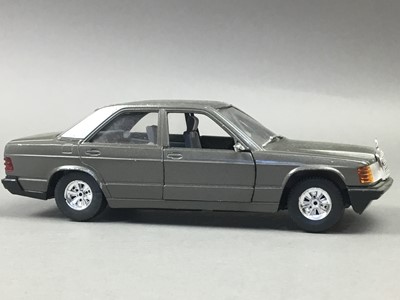 Lot 289 - A LARGE COLLECTION OF TOY VEHICLES