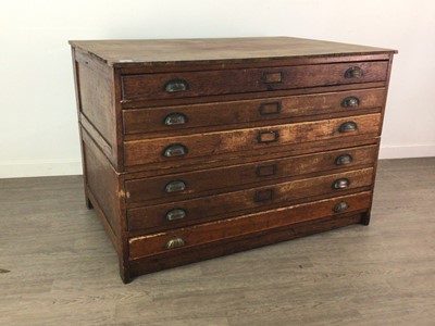 Lot 825A - AN EARLY 20TH CENTURY OAK SIX DRAWER PLAN CHEST