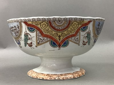 Lot 401 - A LATE VICTORIAN BELLS POTTERY MARRIAGE BOWL