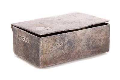 Lot 64 - GEORGE V SILVER DOUBLE STAMP BOX