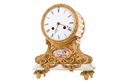 Lot 688 - A LATE 19TH CENTURY FRENCH ORMOLU AND ALABASTER MANTEL CLOCK