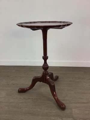 Lot 333 - A MAHOGANY WINE TABLE
