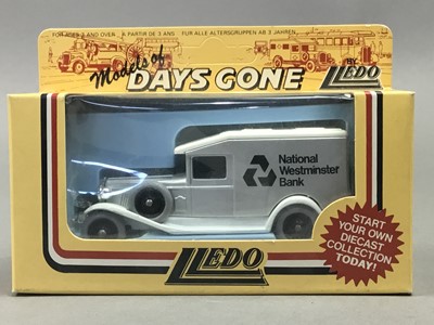Lot 477 - A LOT OF DIE-CAST VEHICLES