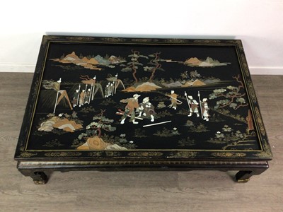 Lot 345 - A CHINESE CENTRE TABLE