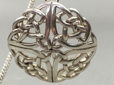 Lot 489 - A LOT OF COSTUME JEWELLERY