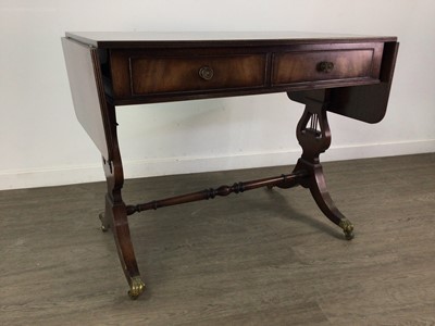 Lot 353 - A PAIR OF MAHOGANY REPRODUCTION SOFA TABLES