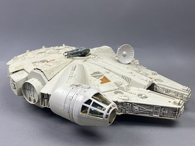 Lot 1075A - A LOT OF VINTAGE STAR WARS SHIP AND VEHICLE MODELS