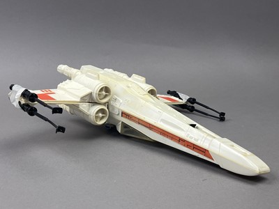 Lot 1075 - A LOT OF VINTAGE STAR WARS SHIP AND VEHICLE MODELS