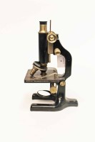 Lot 626 - EARLY/MID 20TH CENTURY MICROSCOPE with brass...