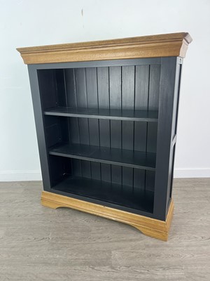 Lot 576 - A PAIR OF OAK OPEN BOOKCASES