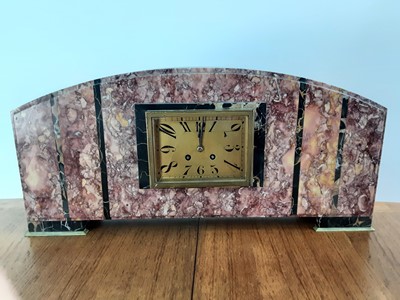Lot 385 - ART DECO BLACK & ROUGE MARBLE MANTEL CLOCK