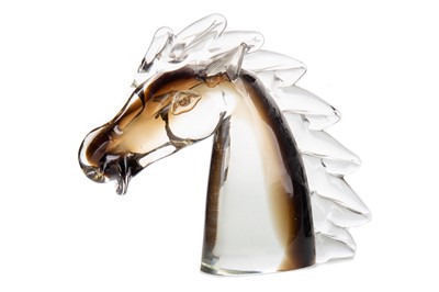 Lot 442 - MURANO GLASS HORSE HEAD PAPERWEIGHT