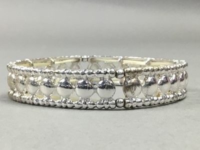 Lot 635 - A LOT OF COSTUME JEWELLERY