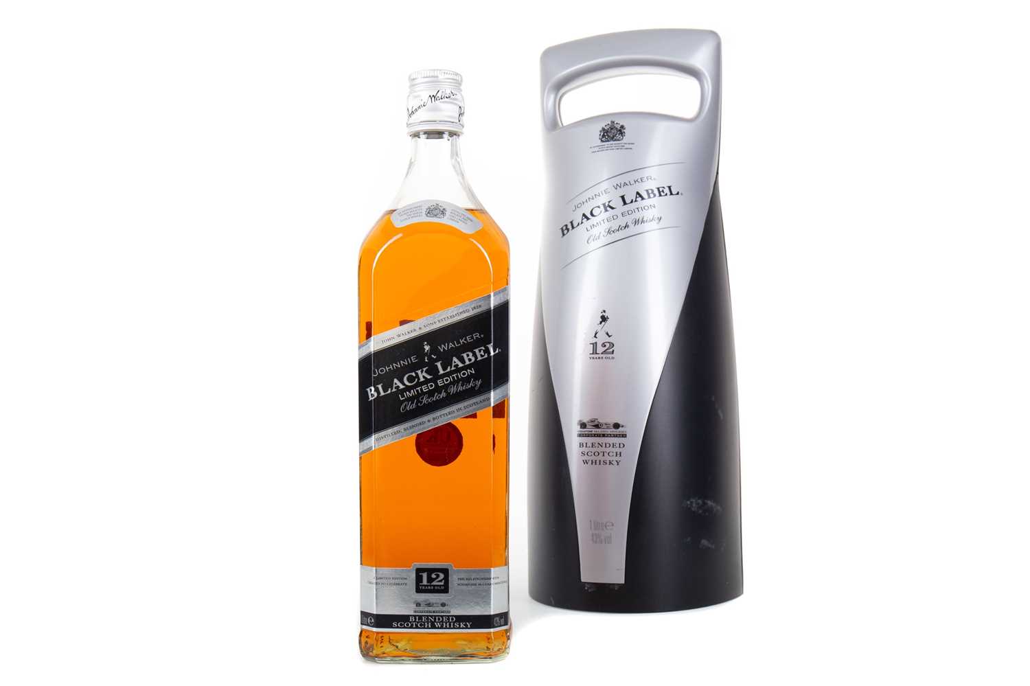 Lot 36 - JOHNNIE WALKER 12 YEAR OLD BLACK LABEL F1 EDITION 1L