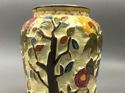 Lot 756 - AN H.G. WOOD LTD HAND PAINTED INDIAN TREE PATTERN VASE AND POT