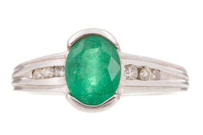 Lot 428 - EMERALD AND DIAMOND RING