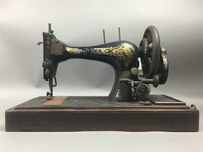 Lot 770 - A VINTAGE SINGER SEWING MACHINE AND THREE OTHER SEWING MACHINES